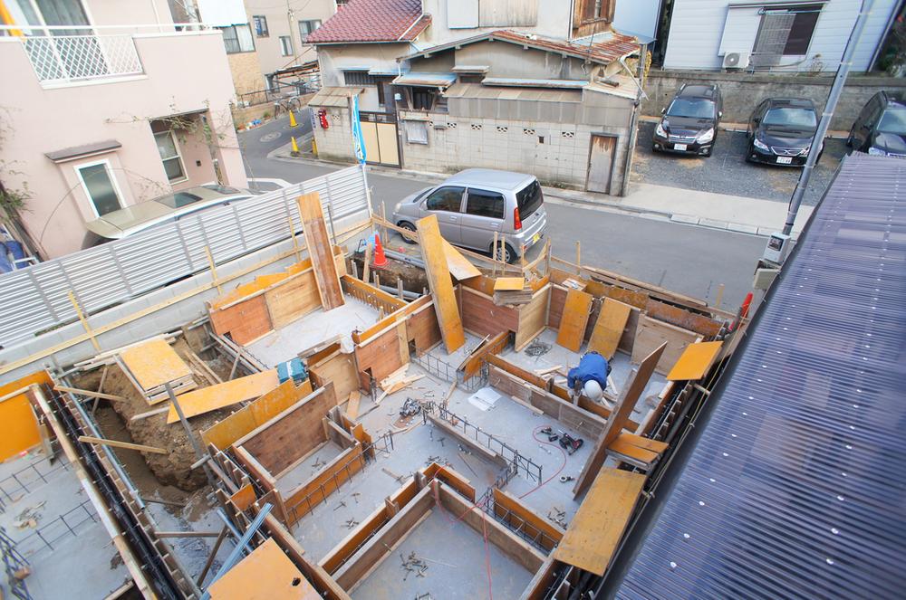 Local appearance photo. Local (12 May 2013) Shooting