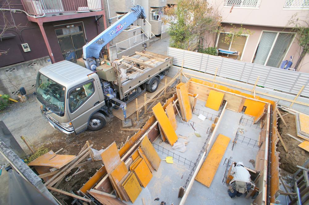 Local appearance photo. Local (12 May 2013) Shooting