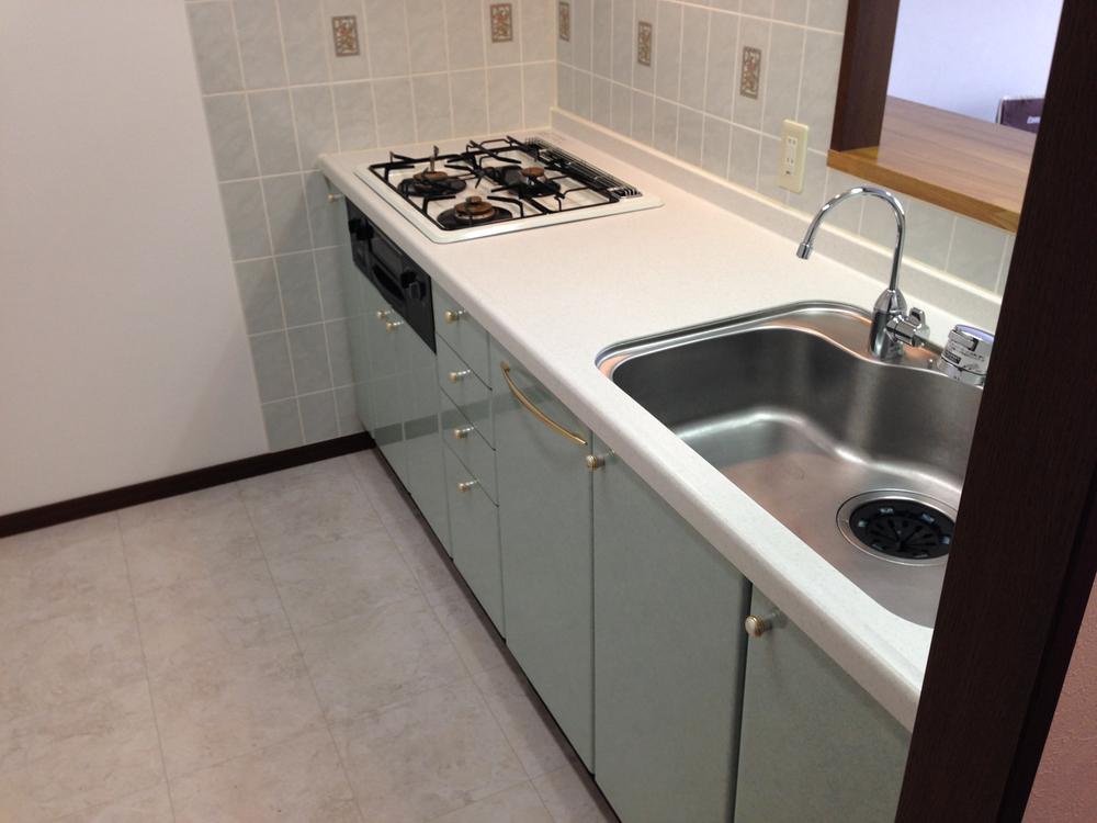 Kitchen. Faucet new exchange