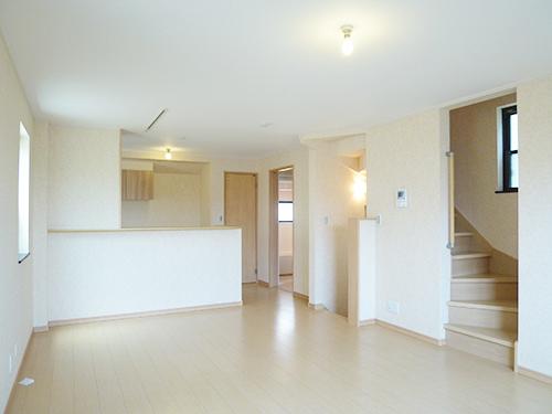 Living. Living same specifications