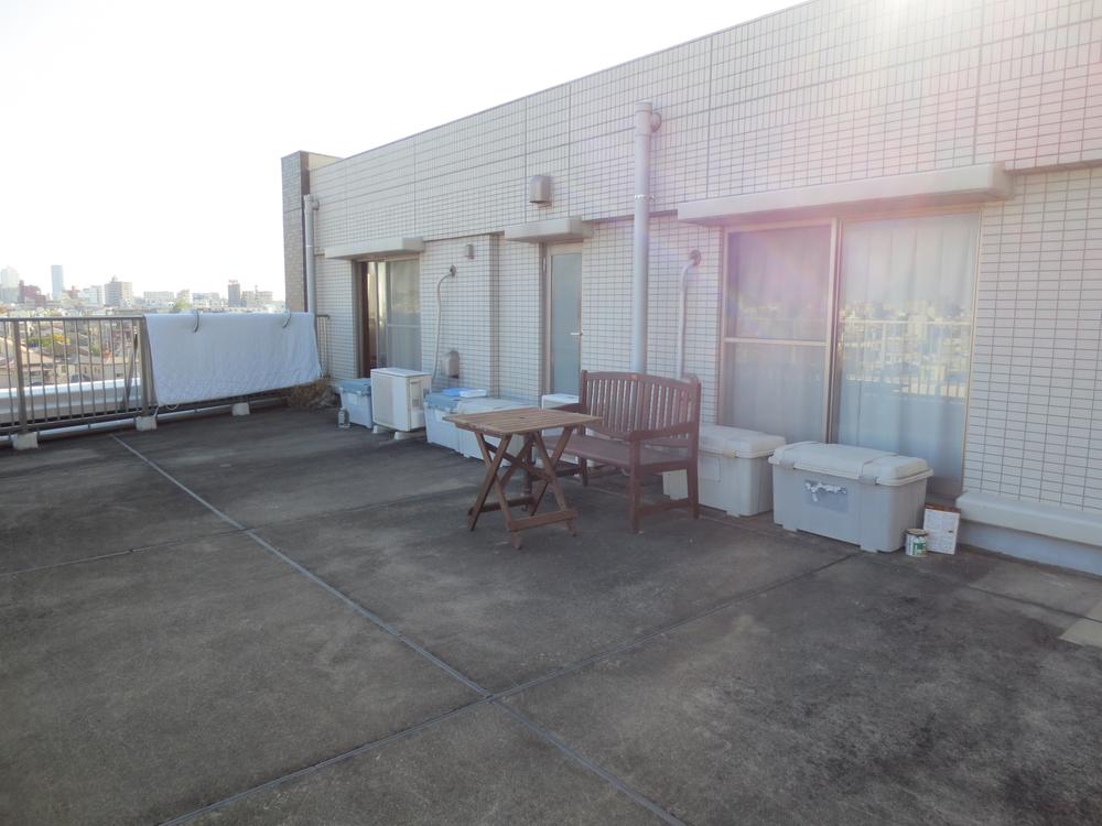 Balcony. View from the site (November 2013) Shooting