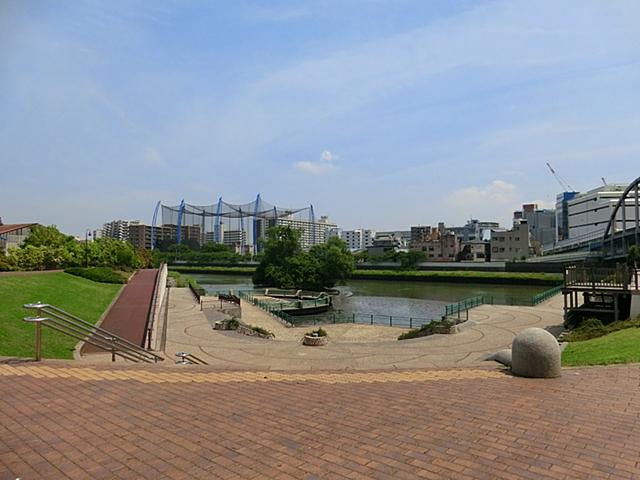 park. 885m until Funato park