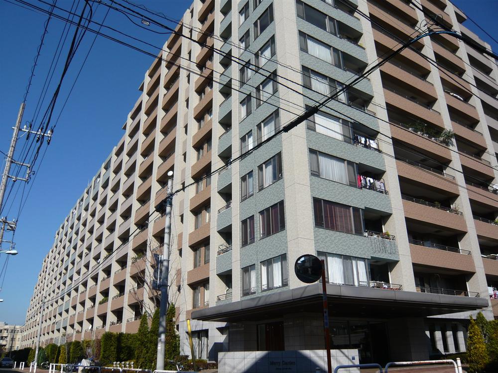 Local appearance photo. Local (10 May 2013) Shooting