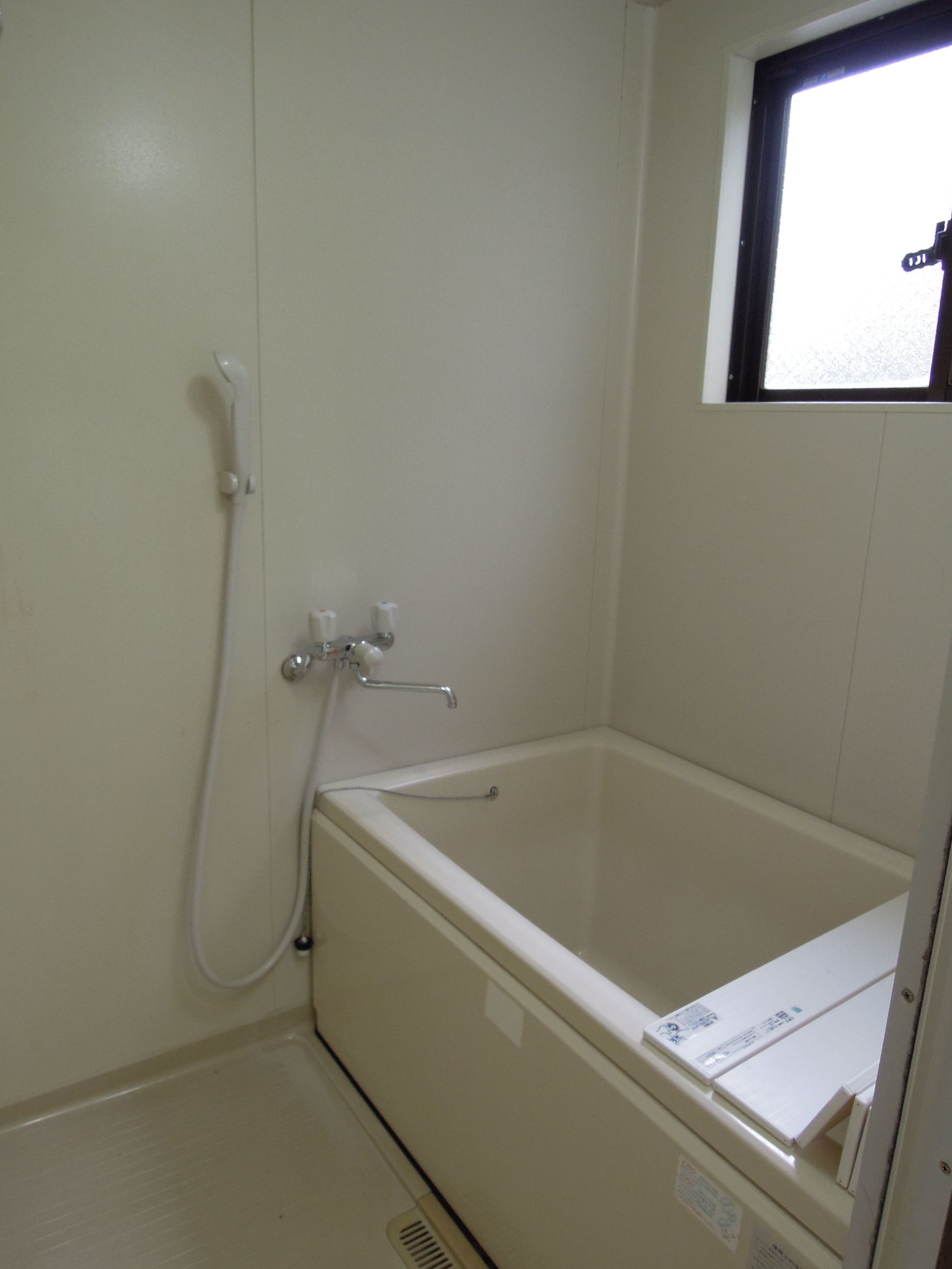 Bath. Bathroom small window with