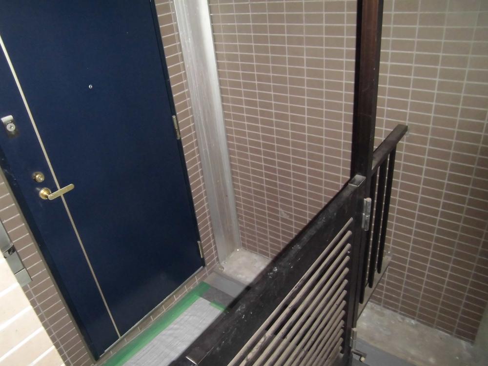 Other common areas. Pouch (2013 November shooting)