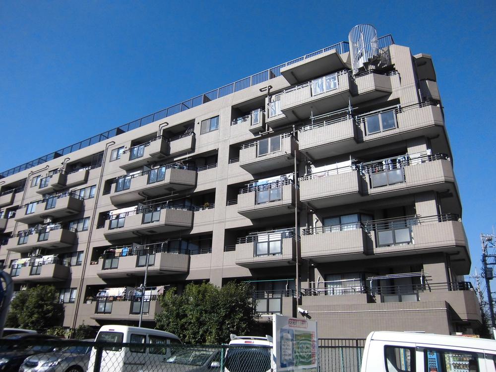 Local appearance photo. Attached to the front parking lot, Per yang is good (2013 November shooting)