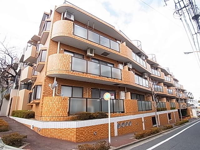 Local appearance photo. Local (12 May 2013) Shooting