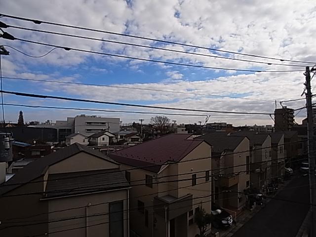 View photos from the dwelling unit. View from the site (December 2013) Shooting