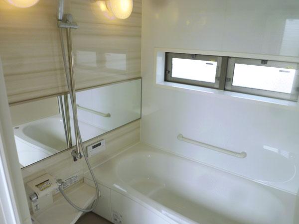 Bathroom. 6 Building Bathroom