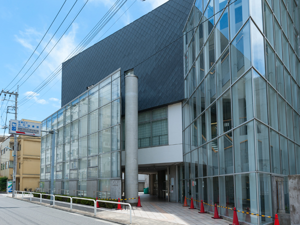 Surrounding environment. Shimura Library (W: about 230m ・ 3-minute walk / E: about 360m ・ A 5-minute walk) ※ All about the display of the web is, Distance is the Gaihaka distance on the map, The walk fraction 80m as 1 minute, Bicycle fraction calculates the 200m as 1 minute, Thing was rounded up.  ※ Information of the store might change in the future (August 2013).