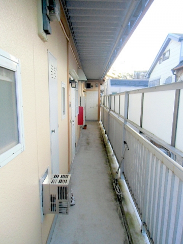 Other common areas. aisle