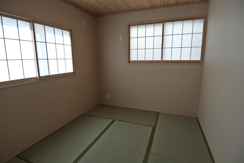 Non-living room. Indoor (12 May 2013) Shooting