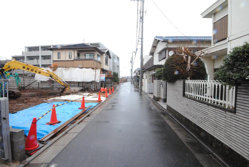 Local photos, including front road. Local (12 May 2013) Shooting