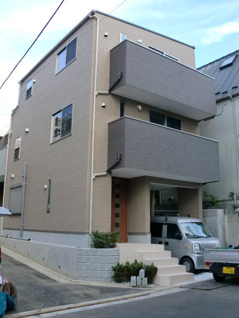 Local appearance photo