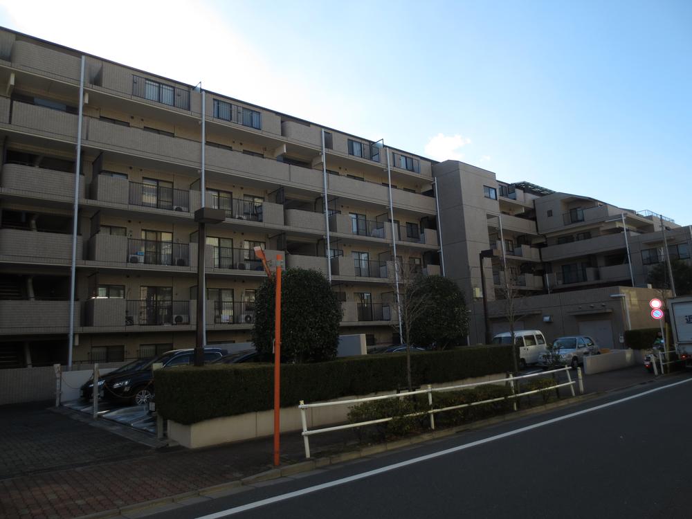 Itabashi-ku, Tokyo Komone 3