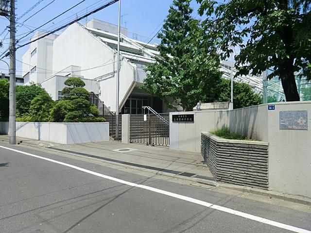 Junior high school. 772m until Itabashi Shimura fourth junior high school