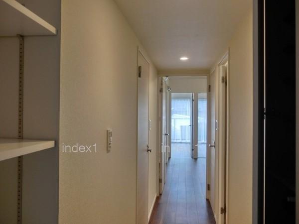 Entrance. Entrance storage has been enhanced ☆