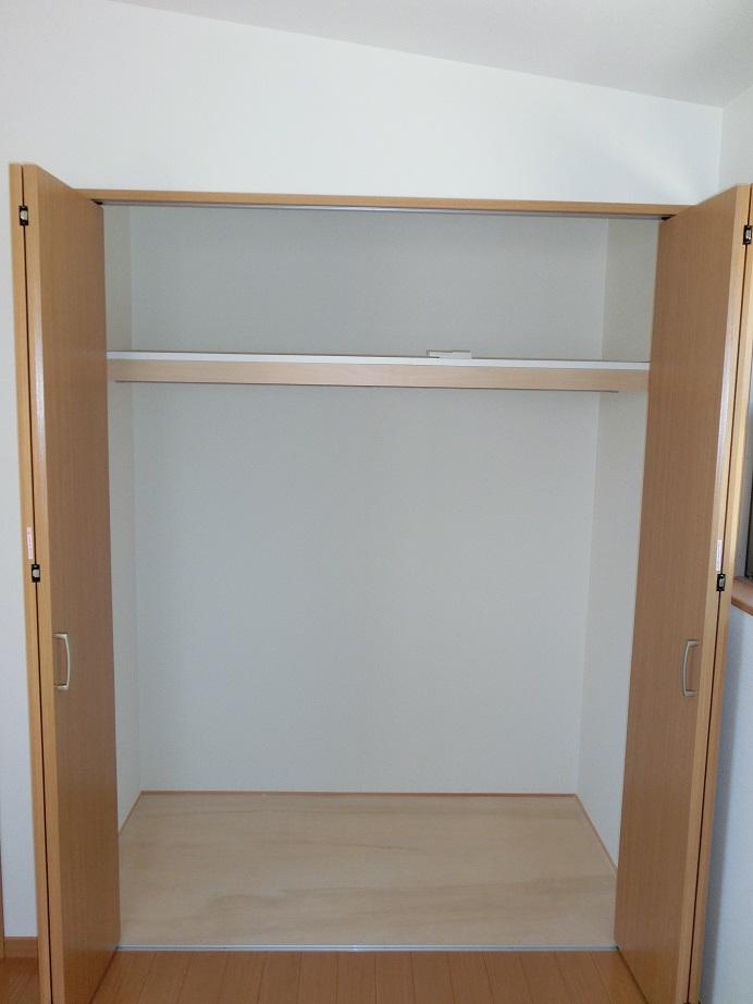 Receipt. Local (12 May 2013) Shooting