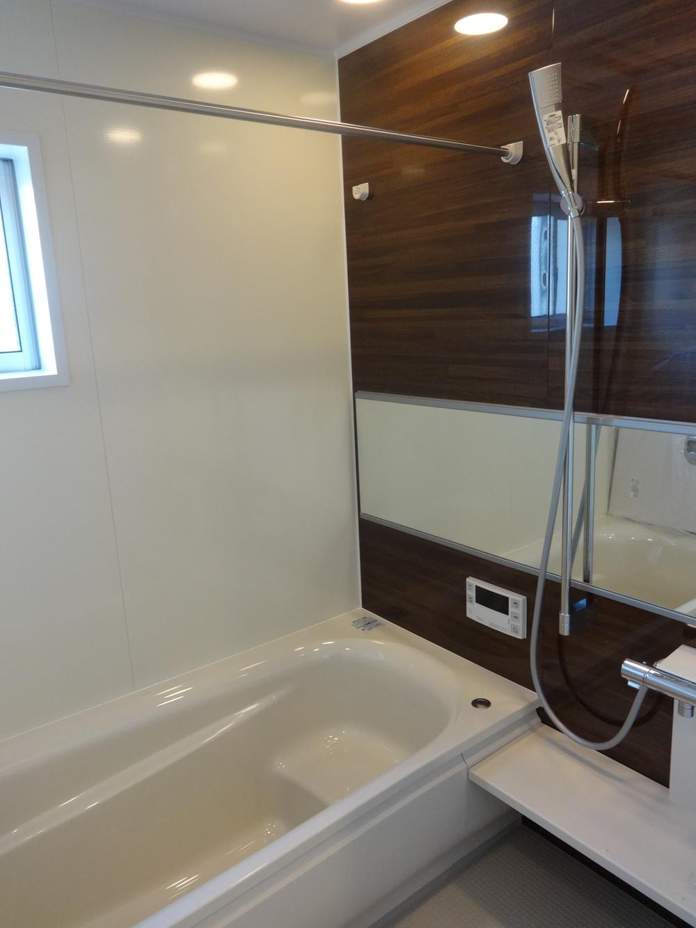 Bathroom. Indoor (12 May 2013) Shooting