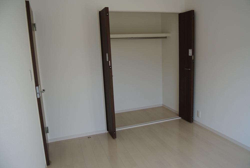 Same specifications photos (Other introspection). Same specifications