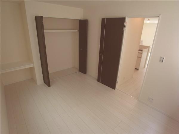 Non-living room. Bedroom 2013 / 07 shooting