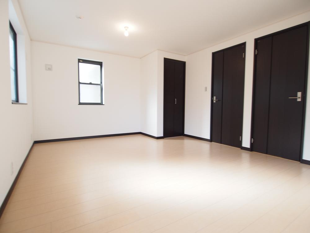 Non-living room. Room (12 May 2013) Shooting