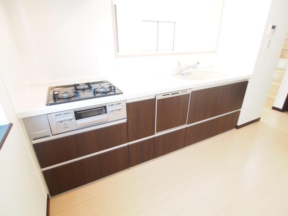 Kitchen. Kitchen (12 May 2013) Shooting