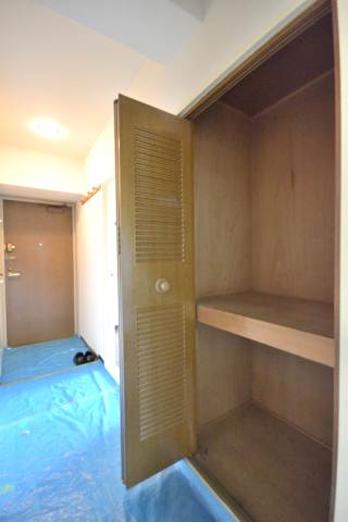 Receipt. Photo another room