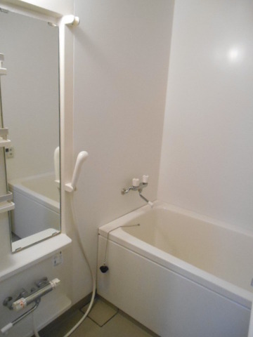 Bath. Reheating function with bathroom