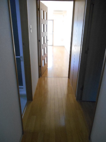 Other room space. Living direction from the front door