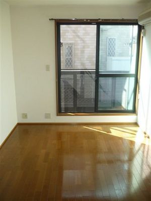 Living and room. It is a two-sided lighting. 