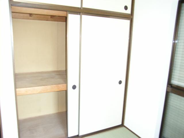Receipt. Armoire With upper closet