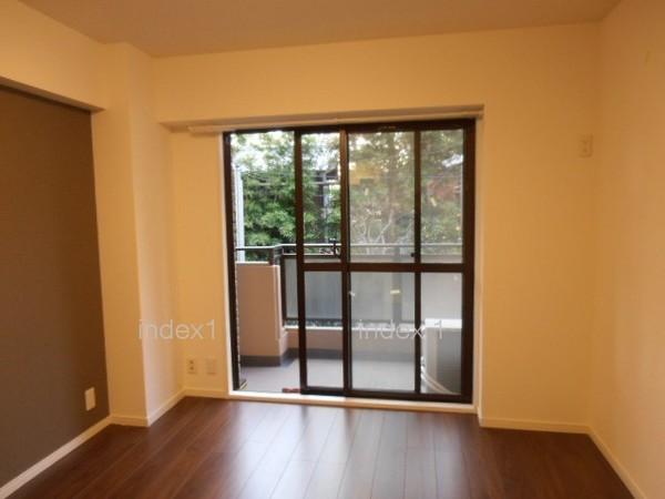 Non-living room. Optimum about 6 Pledge of Western-style in the bedroom