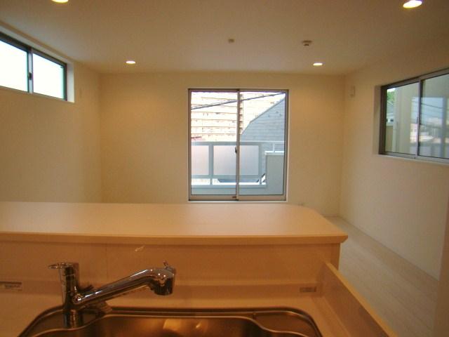 Living. Indoor (June 2013) Shooting