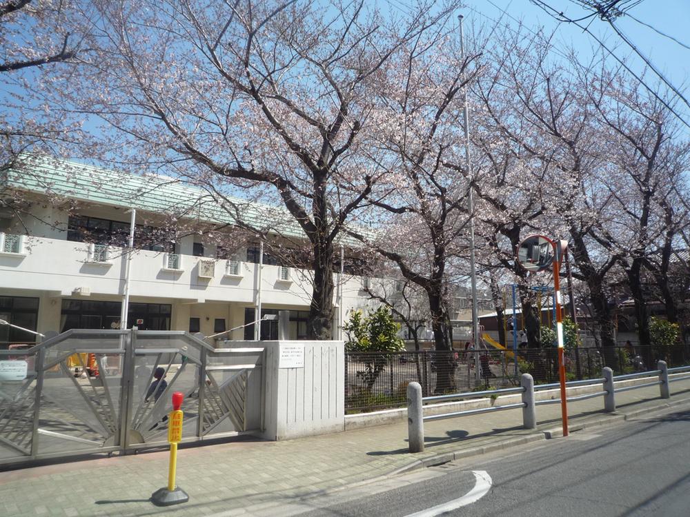 kindergarten ・ Nursery. Akatsuka 340m to nursery school