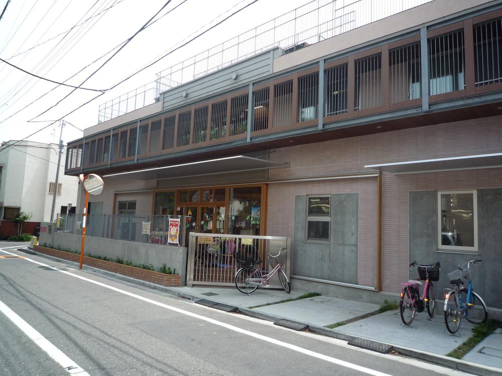 kindergarten ・ Nursery. Akatsuka 340m until the 6-chome nursery
