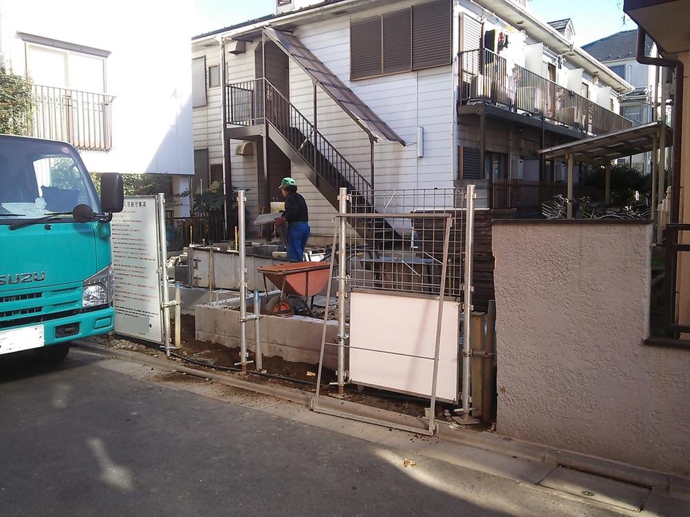 Local appearance photo. Local (11 May 2013) Shooting