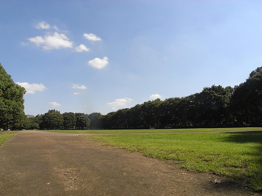park. 1000m to Akatsuka Park
