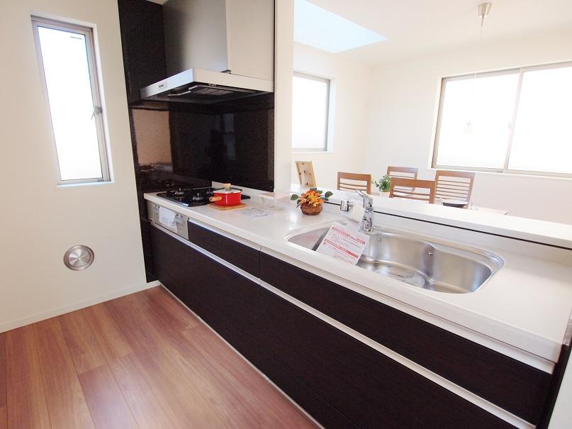 Kitchen. - Face-to-face kitchen communication with family is nurtured -  [B Building] Than