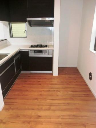 Kitchen. 25 December 20 Shooting