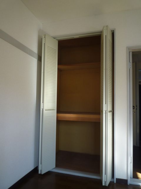 Receipt. It is a photograph of another room