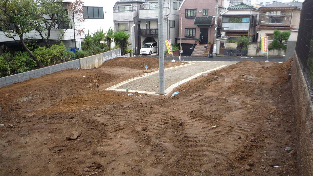 Local appearance photo. Local (10 May 2013) Shooting