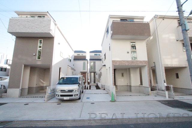 Local appearance photo. Local (12 May 2013) Shooting