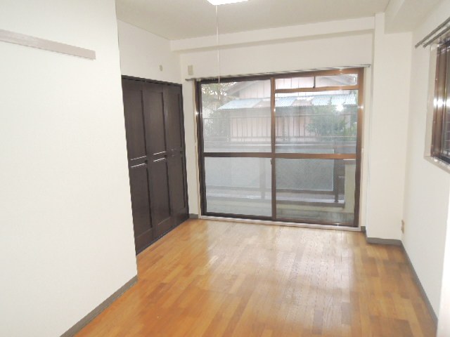 Other room space. Western style room