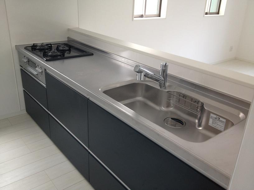 Other Equipment. All slide storage ・ With all-in-one water purification plug