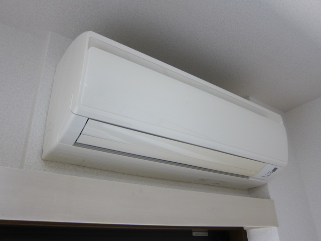 Other Equipment. ■ Air conditioning