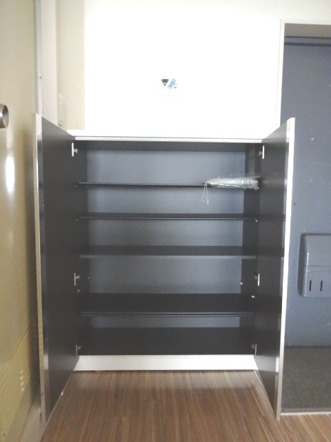 Entrance. Entrance storage