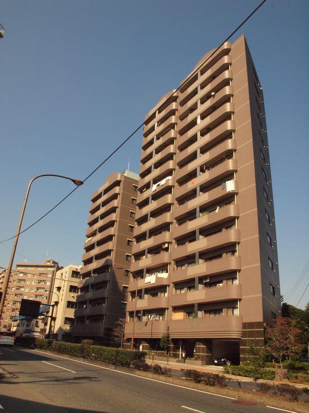 Local appearance photo. Twin Towers One towering along the Kawagoe Kaido. This time, guide you through the "Building A".