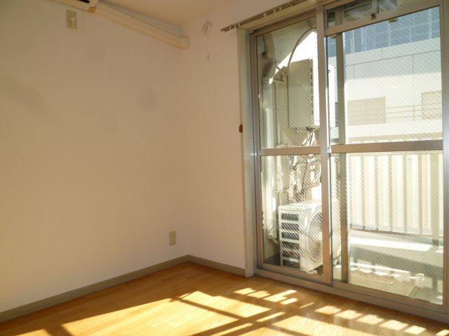 Living and room. Flooring