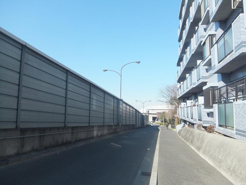 Local photos, including front road. Local (12 May 2013) Shooting